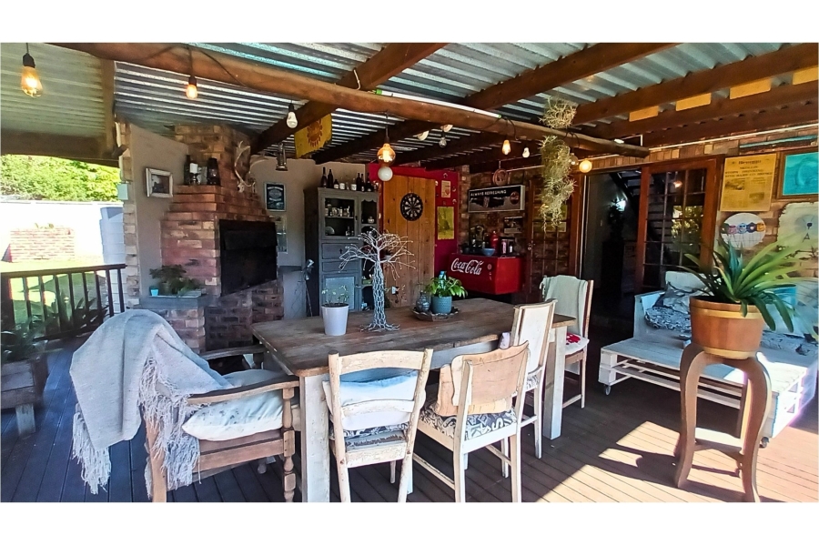 5 Bedroom Property for Sale in Gonubie Eastern Cape